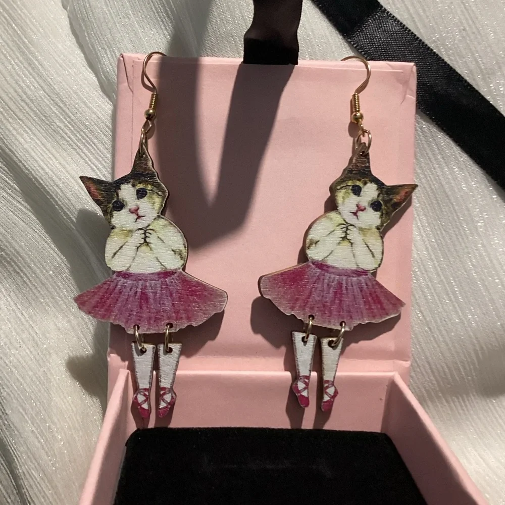 😺-Lightweight Wooden Ballerina Cat Hook Drop Dangle Earrings
